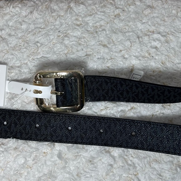 Michael Kors Stylish Black Belt with Gold Buckle - Picture 3 of 12